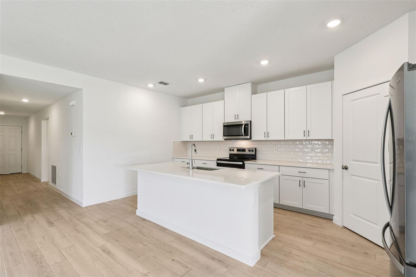 120 WANDERING CREEK WAY — photo 4