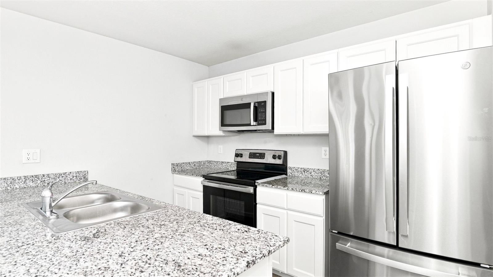 13 ZEBULON PL — photo 4