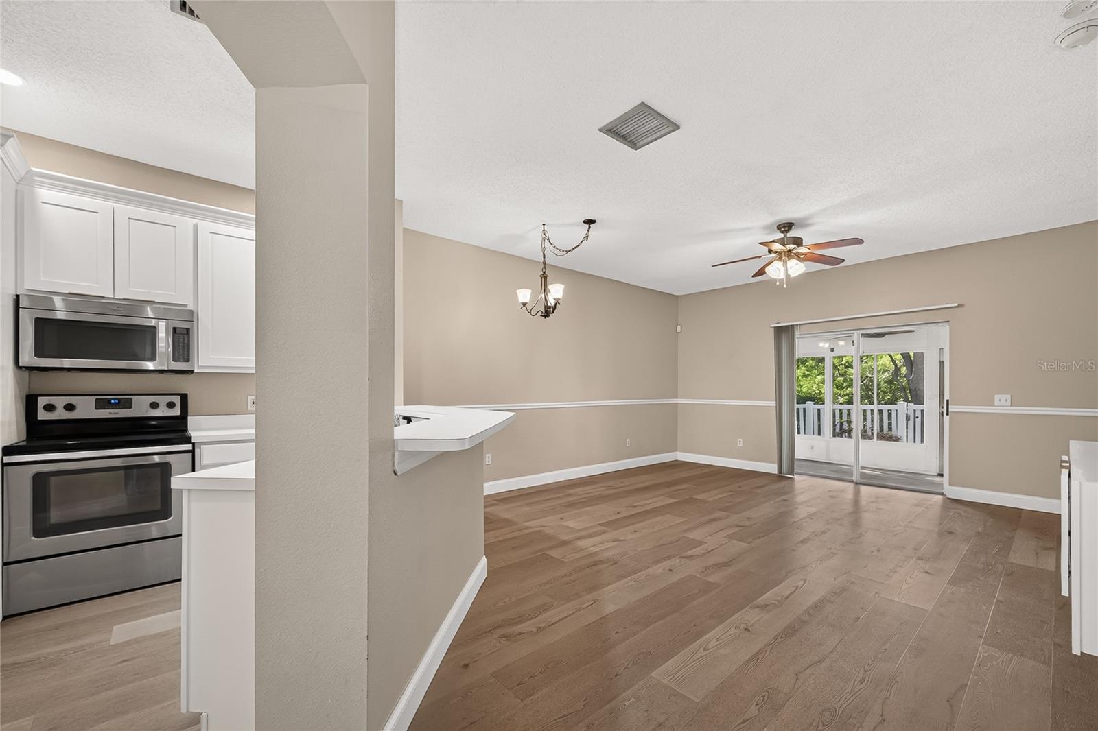 4319 DEERMONT CIR — photo 4