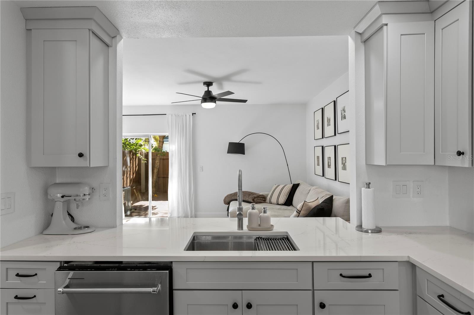 409 S AUDUBON AVE #2 — photo 7