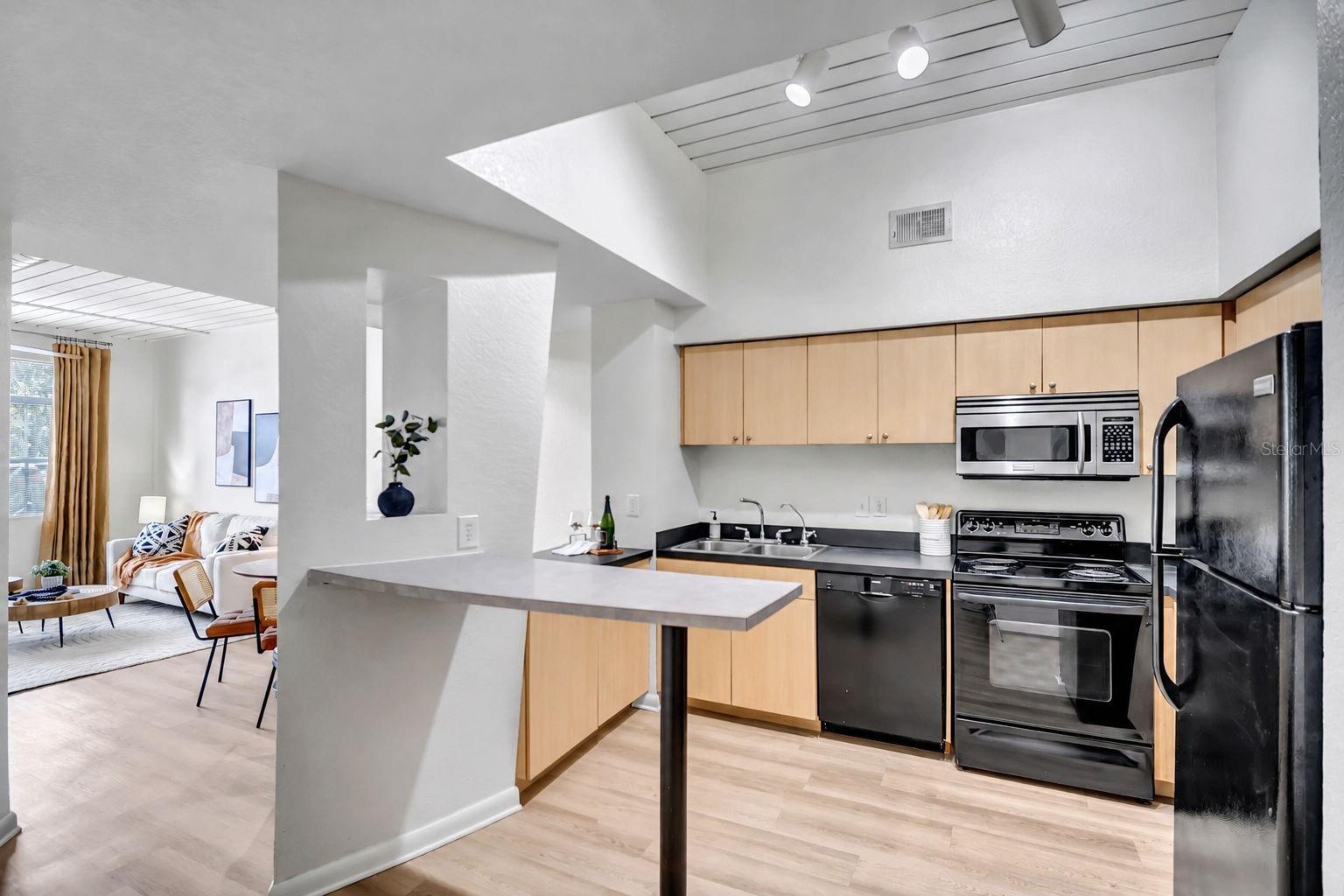 520 S ARMENIA AVE #1219G — photo 8