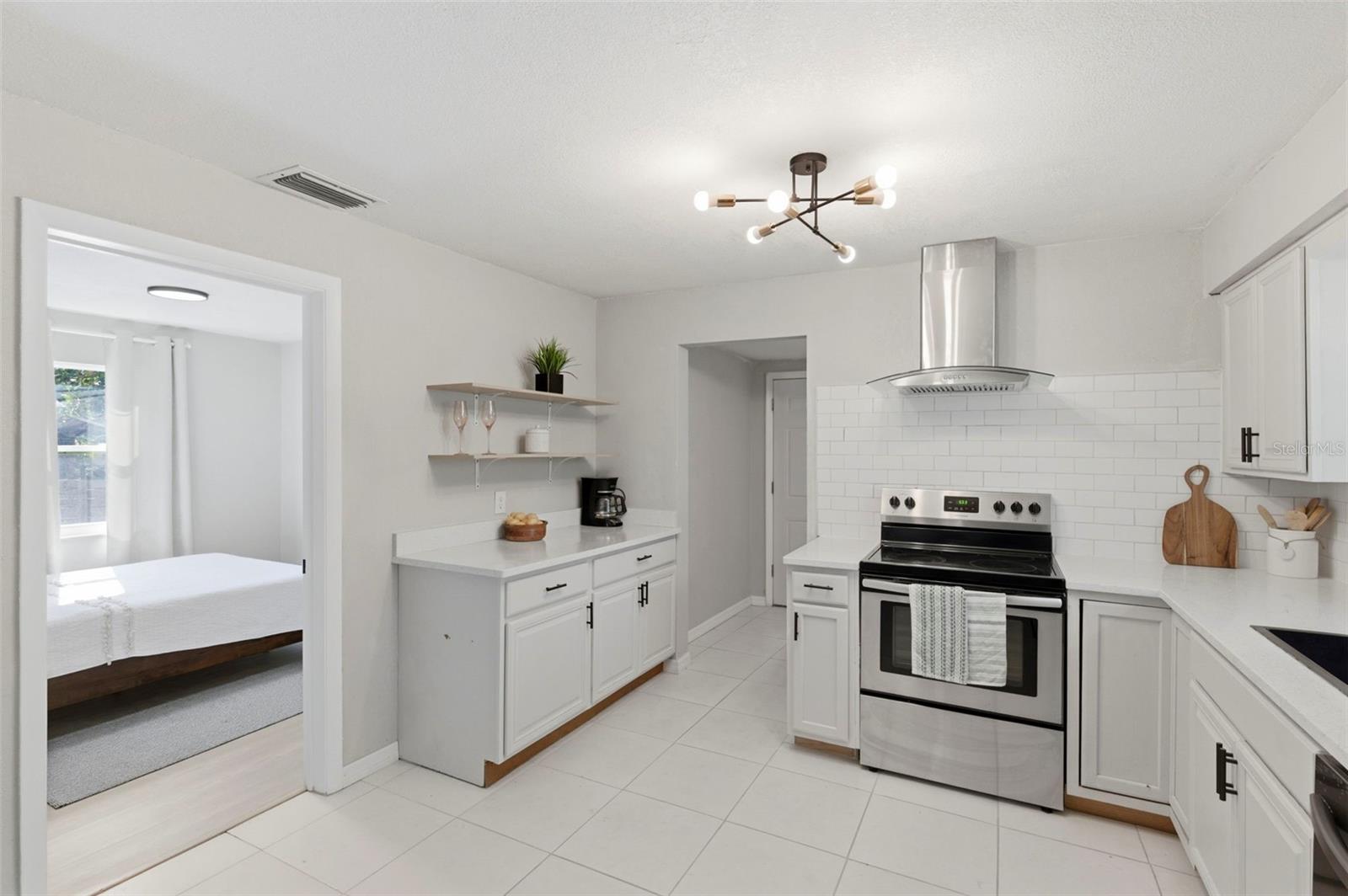 3607 E 24TH AVE — photo 11