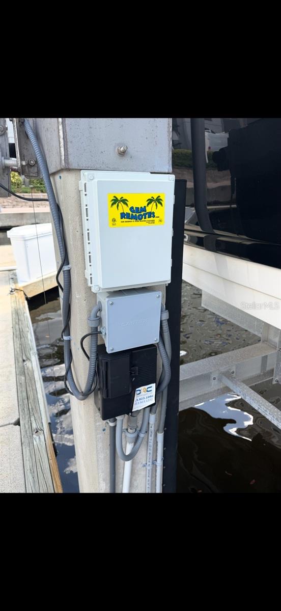 371 CHANNELSIDE WALKWAY #10