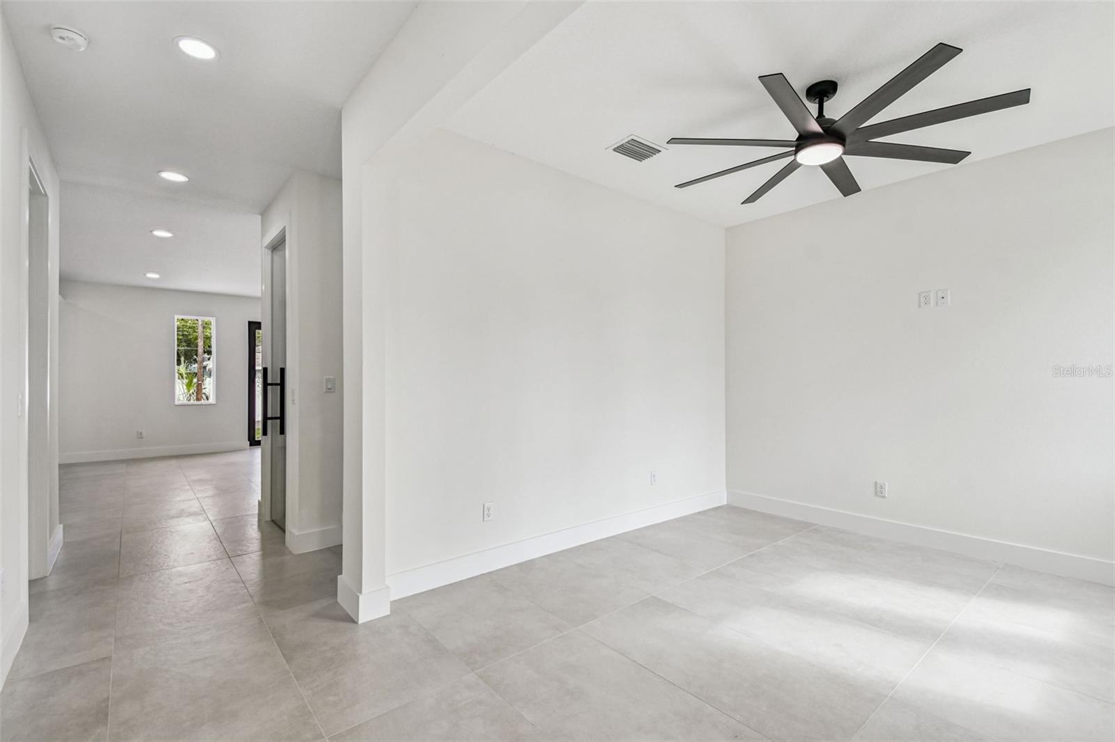 3017 W SPRUCE ST — photo 9