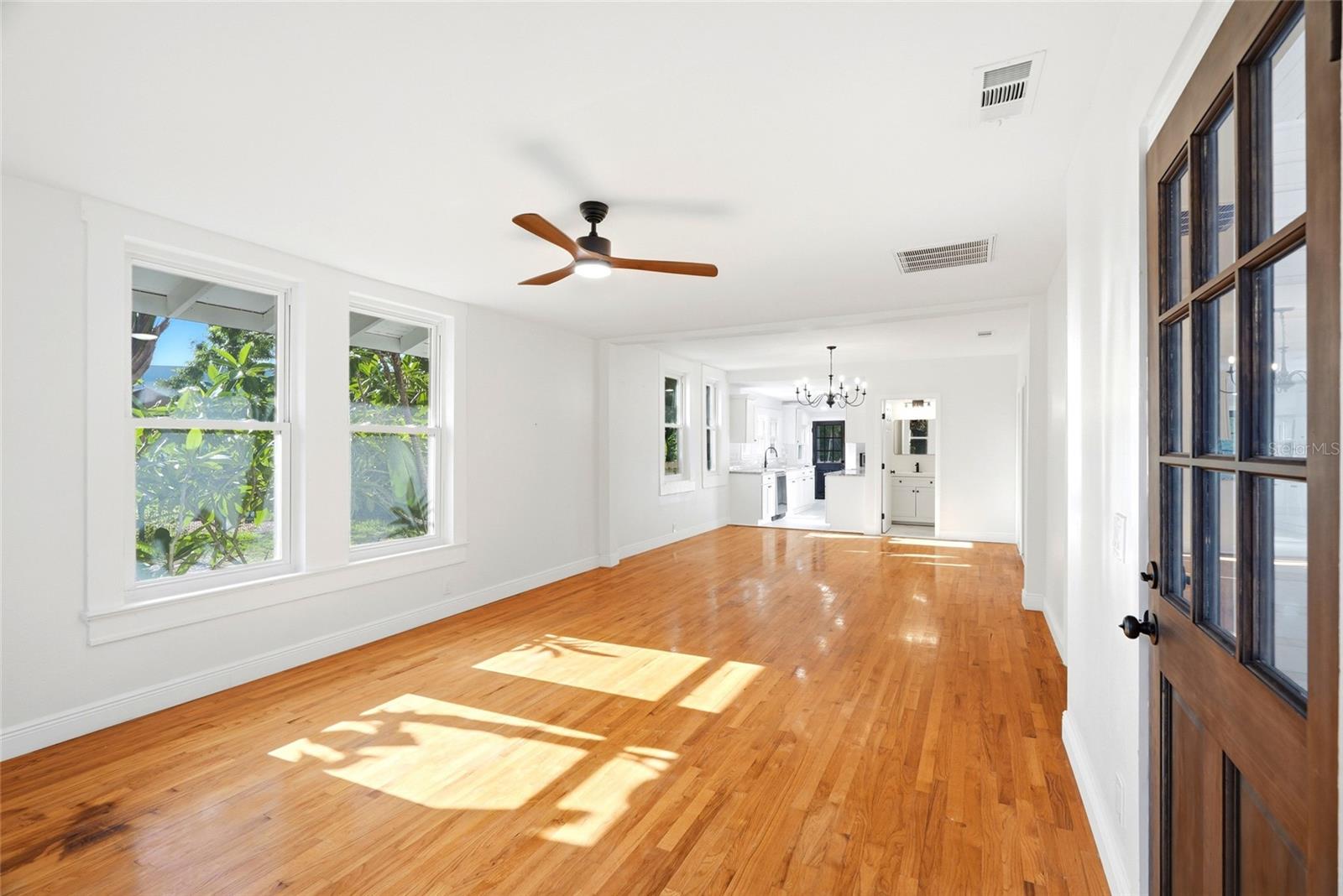 511 E FRANCES AVE — photo 6