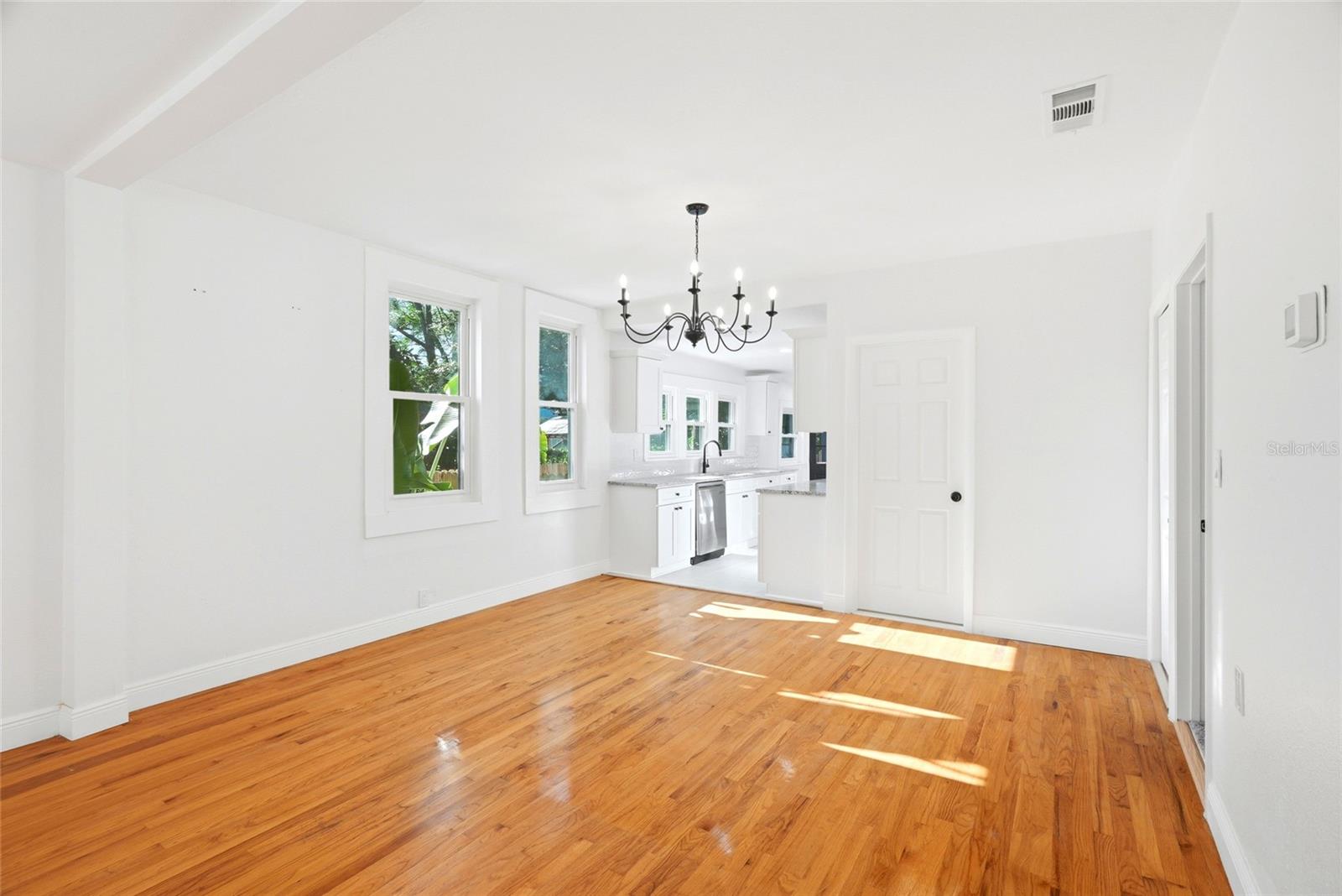 511 E FRANCES AVE — photo 10