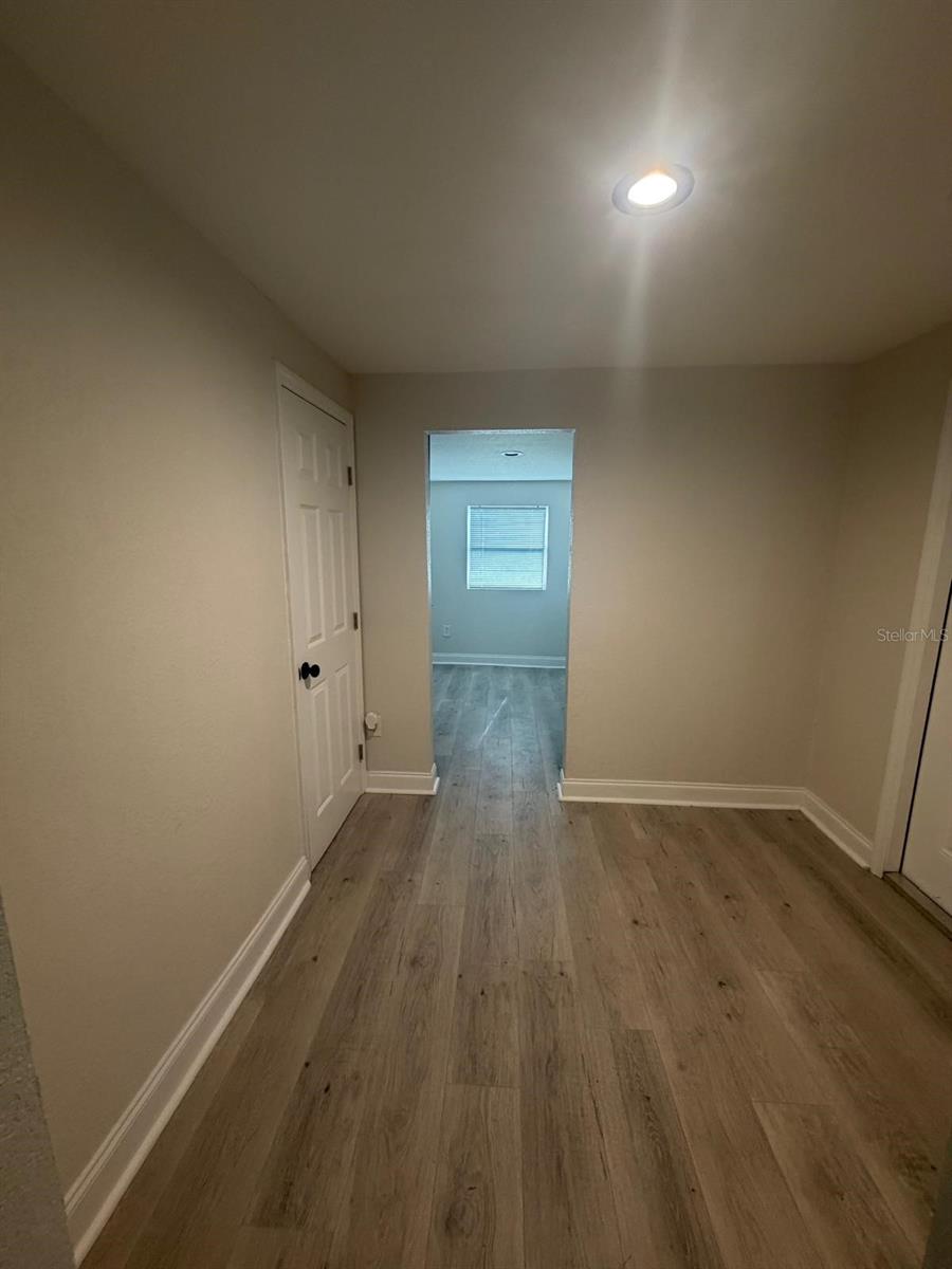 8424 N HIGHLAND AVE — photo 9