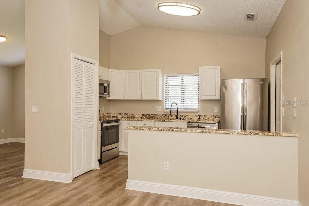 634 MONROE HARBOR PL — photo 7