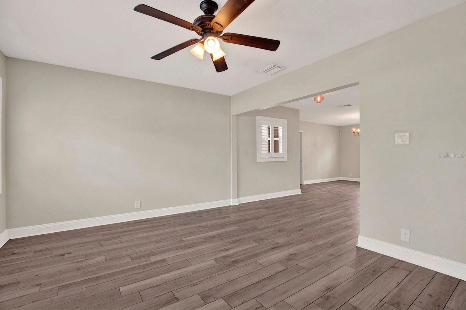 3009 W HEITER ST — photo 3