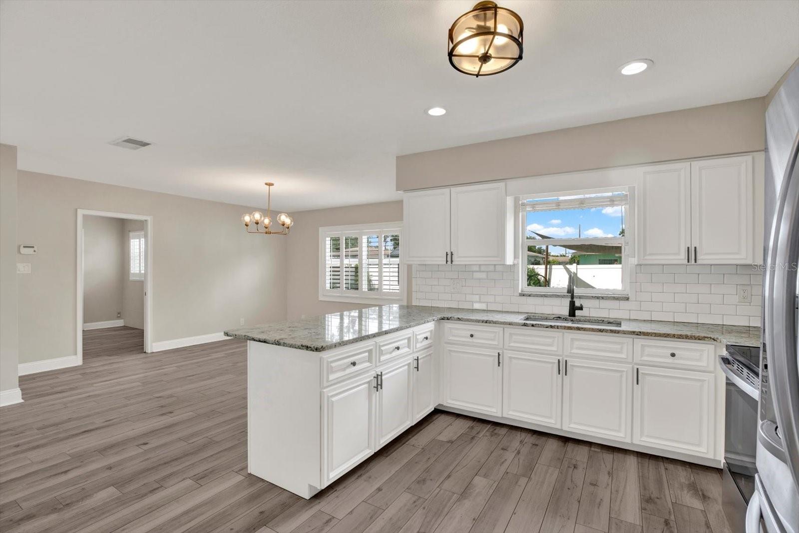 3009 W HEITER ST — photo 8