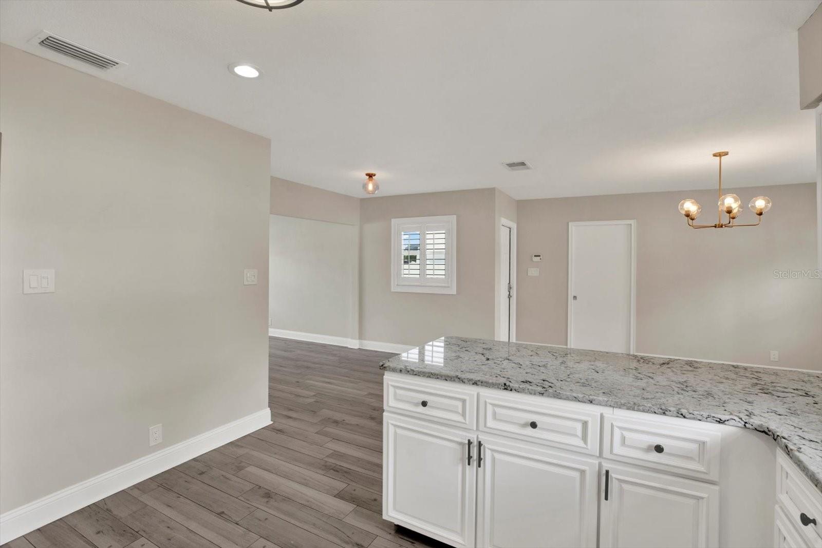 3009 W HEITER ST — photo 10