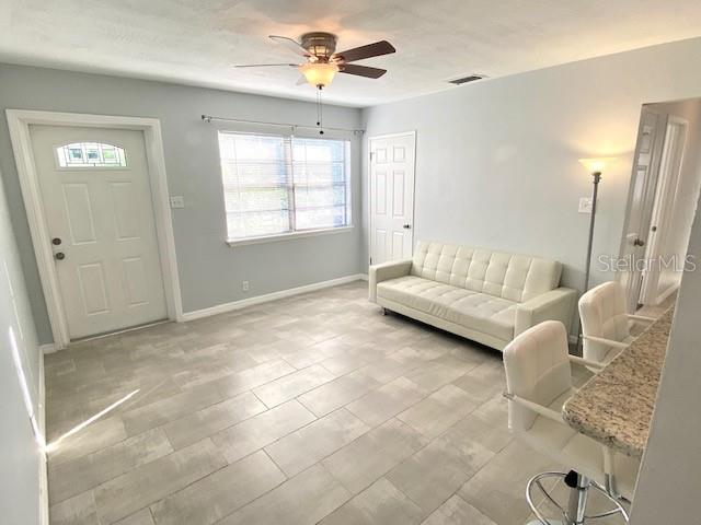 4109 W WALLACE AVE — photo 5