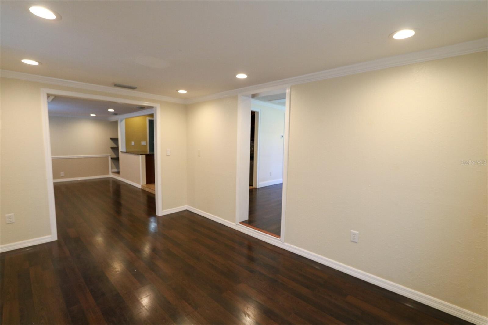 4419 W EUCLID AVE — photo 11