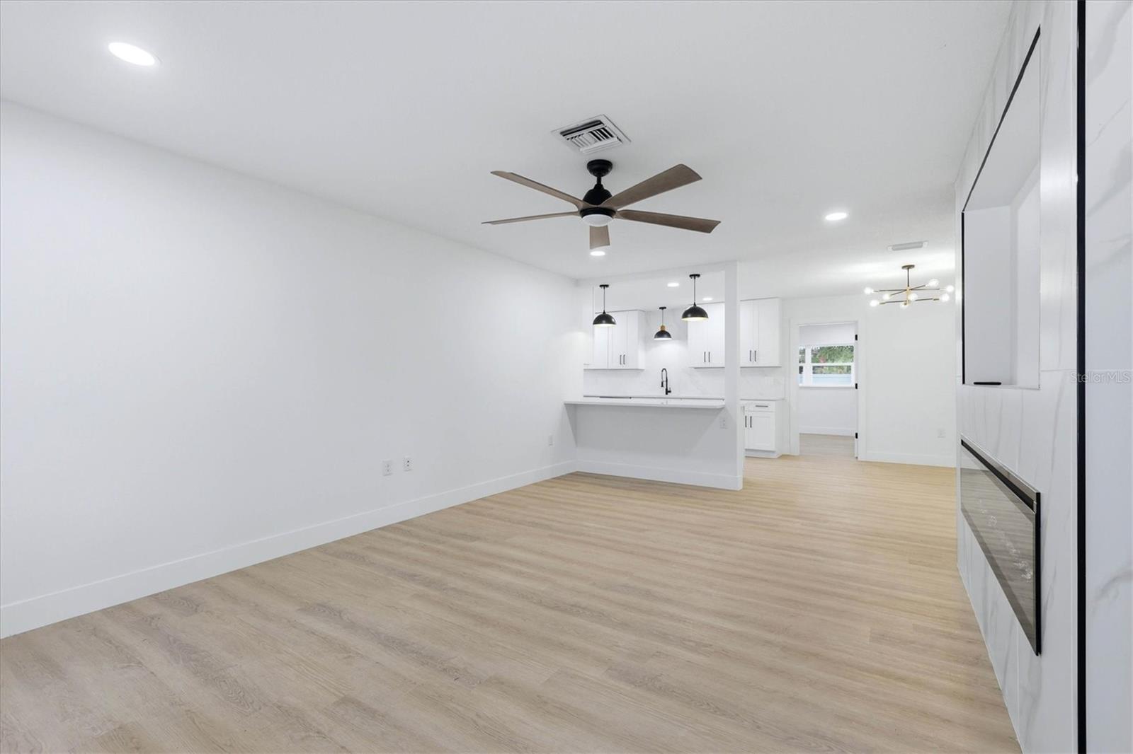 4420 W BAY COURT AVE — photo 6