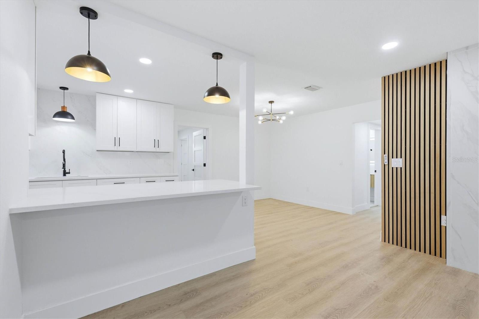 4420 W BAY COURT AVE — photo 7
