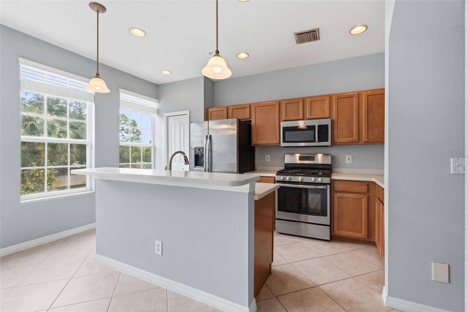 3011 POINTEVIEW DR — photo 11