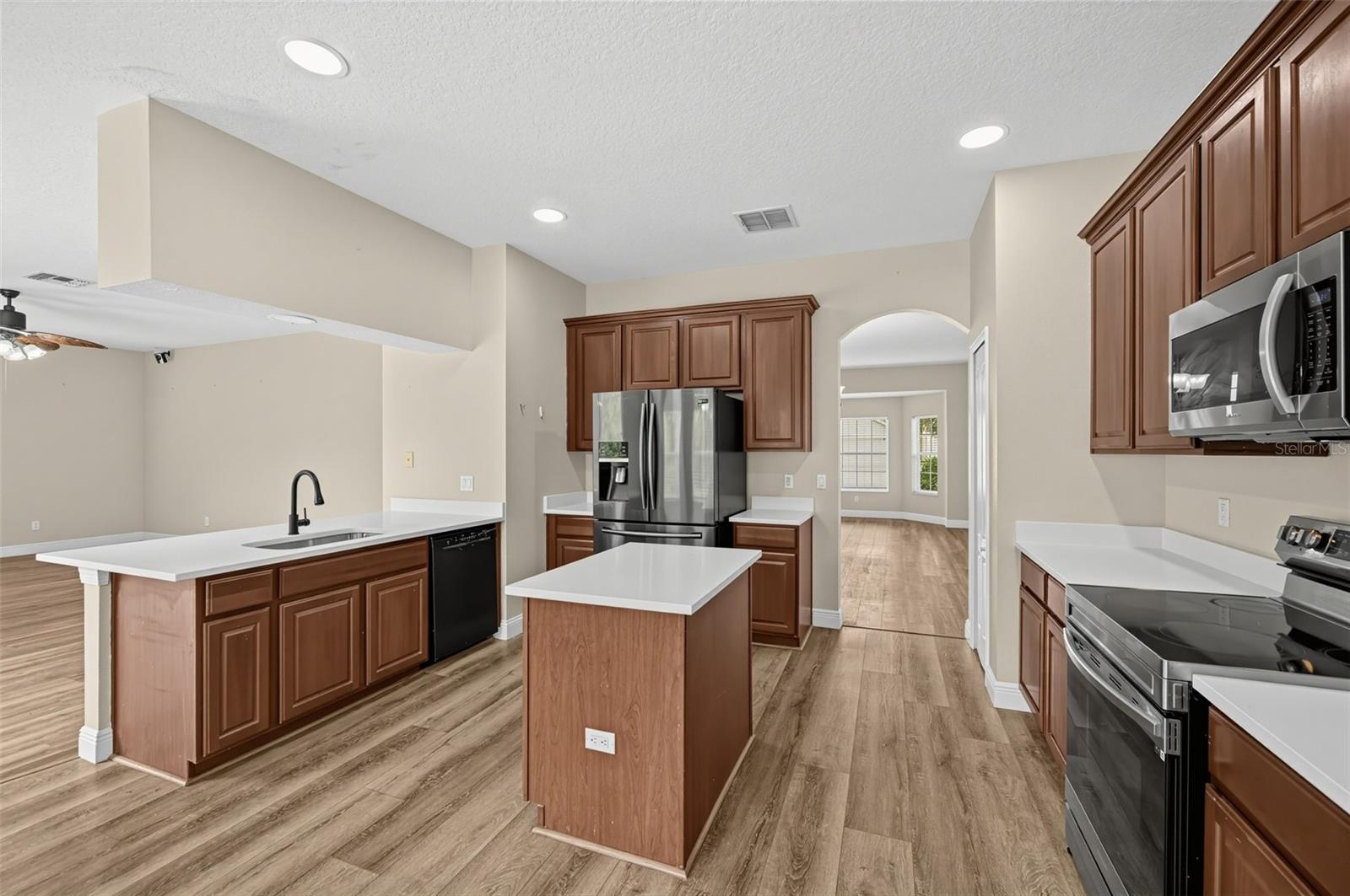 10106 HIDDEN DUNES LN — photo 10