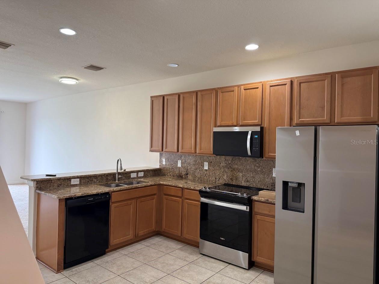 4976 WHITE SANDERLING CT — photo 3