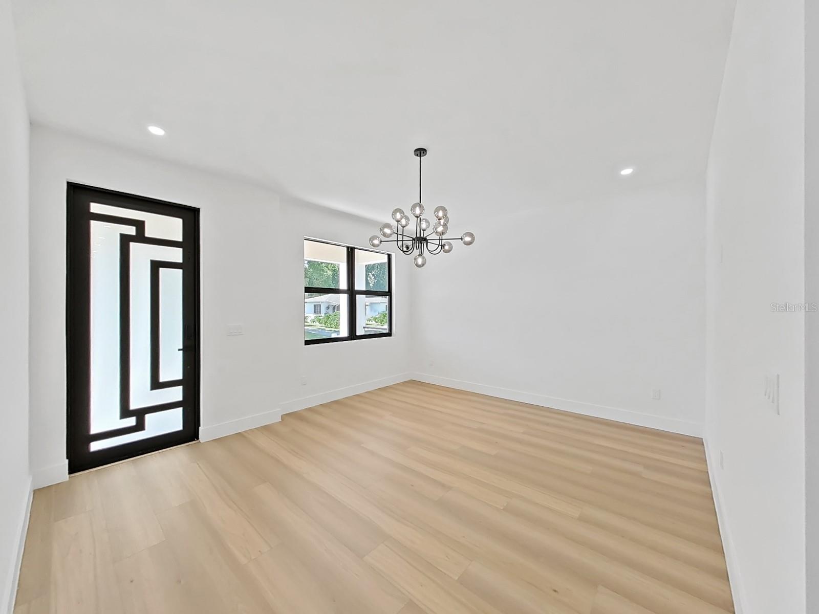 1505 W GRACE ST — photo 4