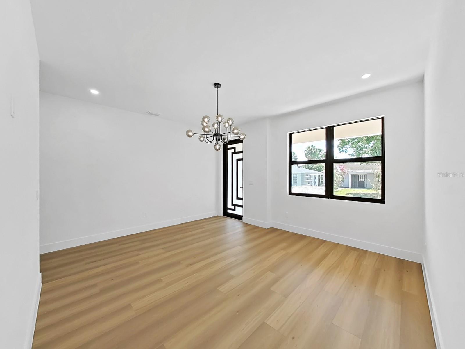 1505 W GRACE ST — photo 5
