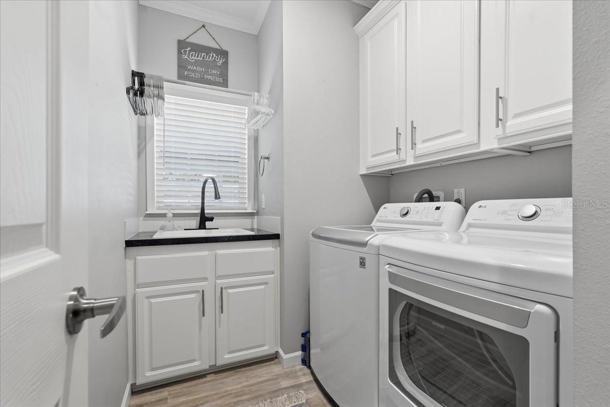 8903 SHELDON WEST DR — photo 5