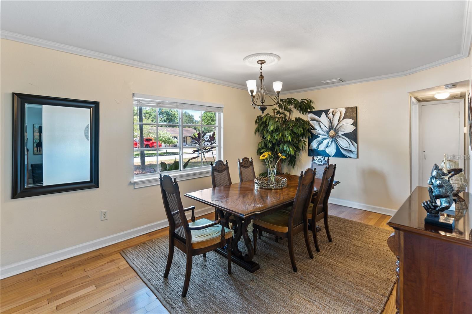3005 W HELEN AVE — photo 7