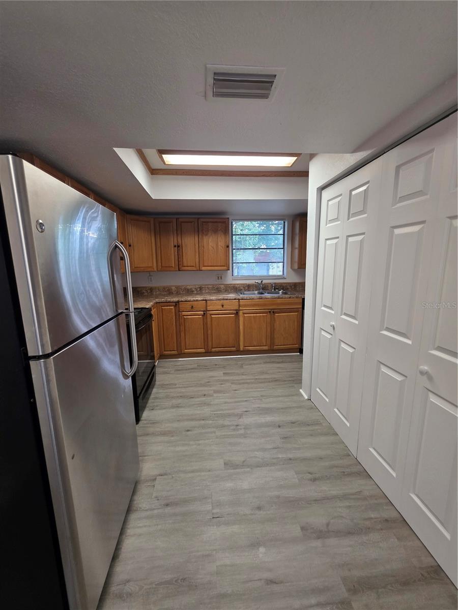 8413 BARRETT PL — photo 3