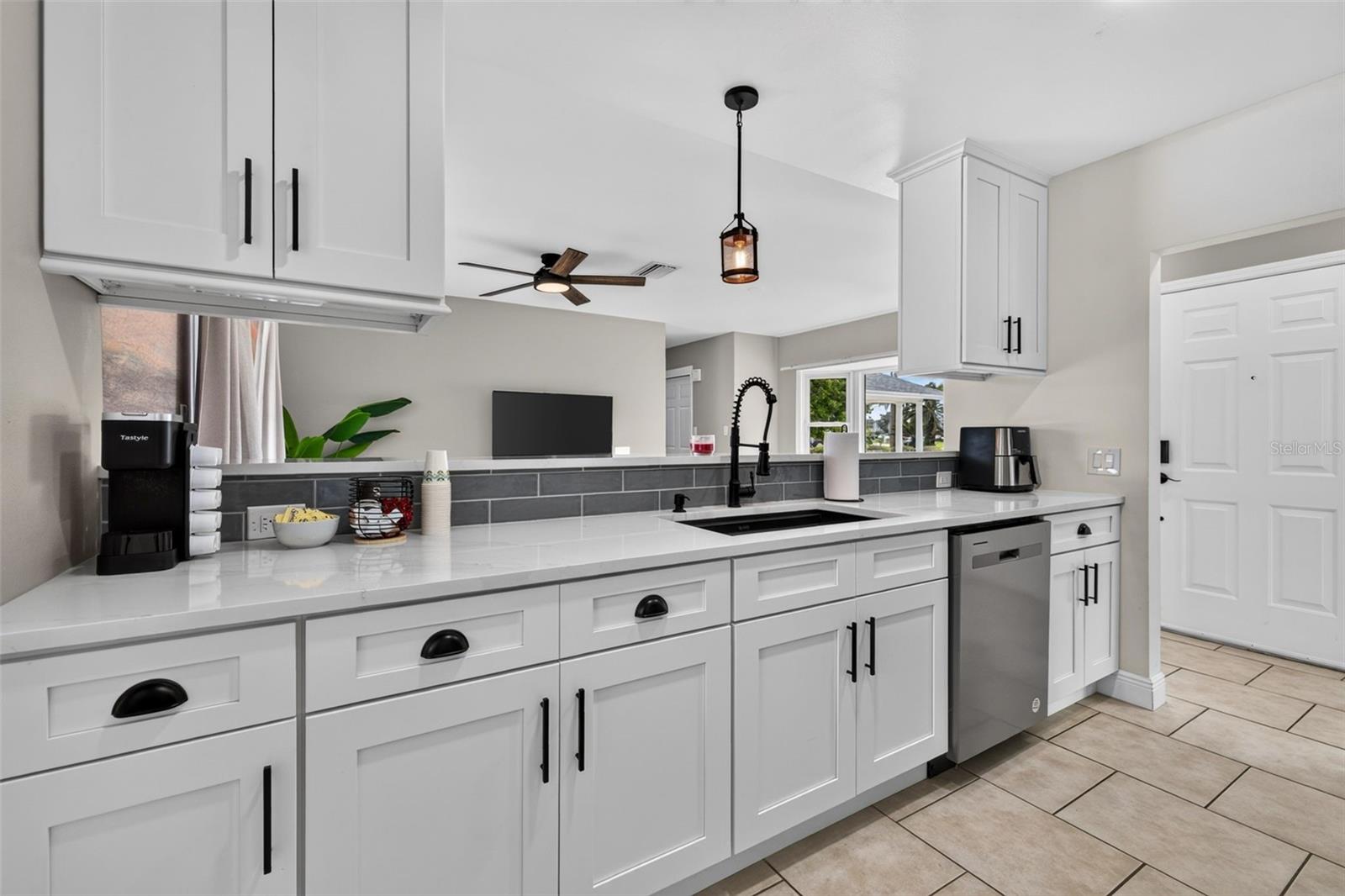 8727 BAY CREST LN — photo 8