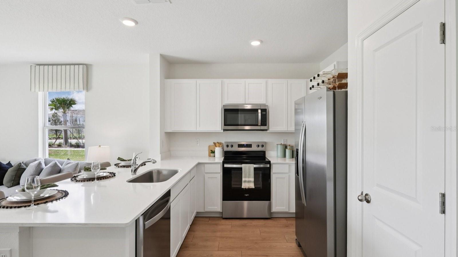 6609 S RICHARD AVE — photo 11