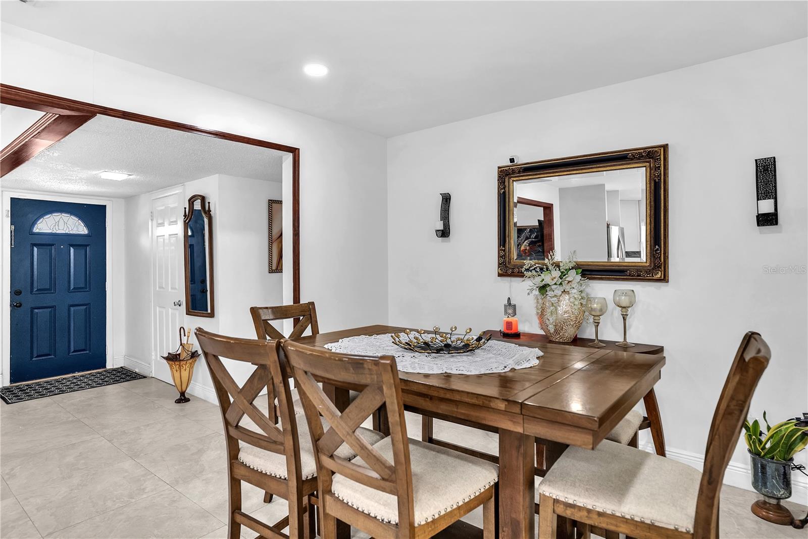 6011 ROSEWOOD DR — photo 9