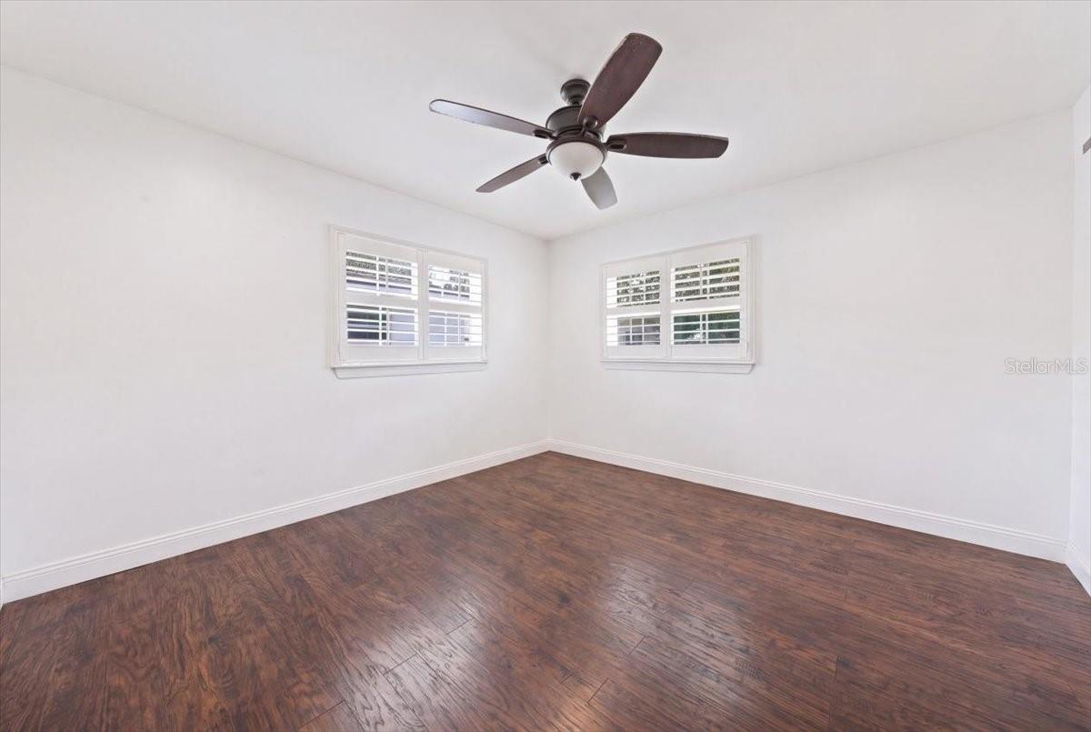 3004 W MARLIN AVE — photo 4