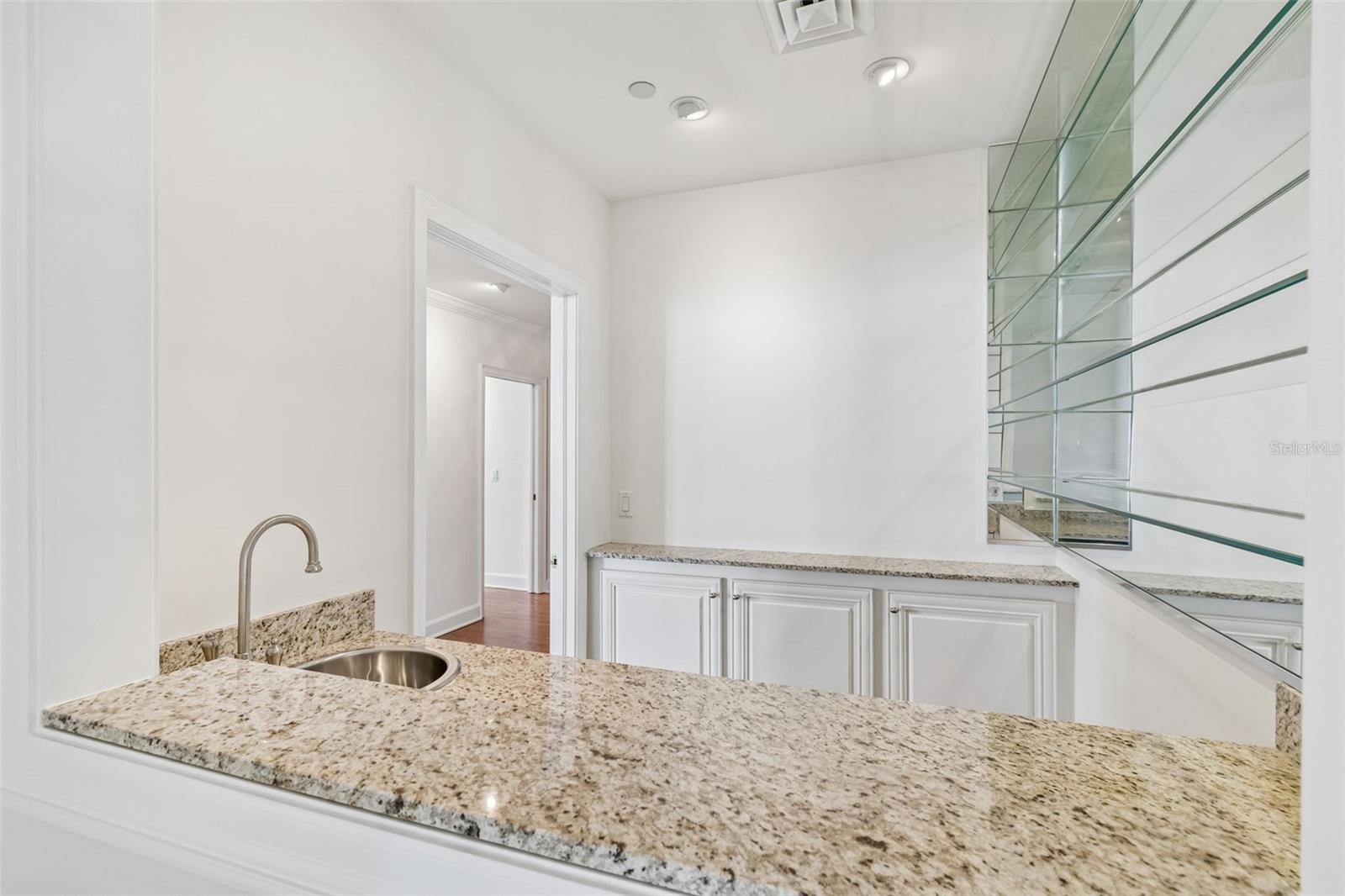 3203 BAYSHORE BLVD #1202 — photo 12