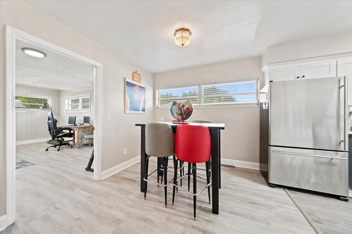 3002 W MARLIN AVE — photo 12