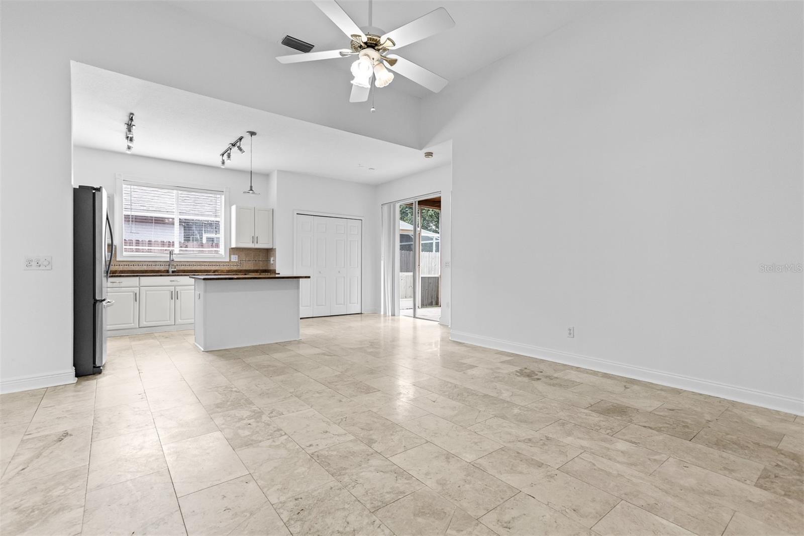 18120 PALM BREEZE DR — photo 11