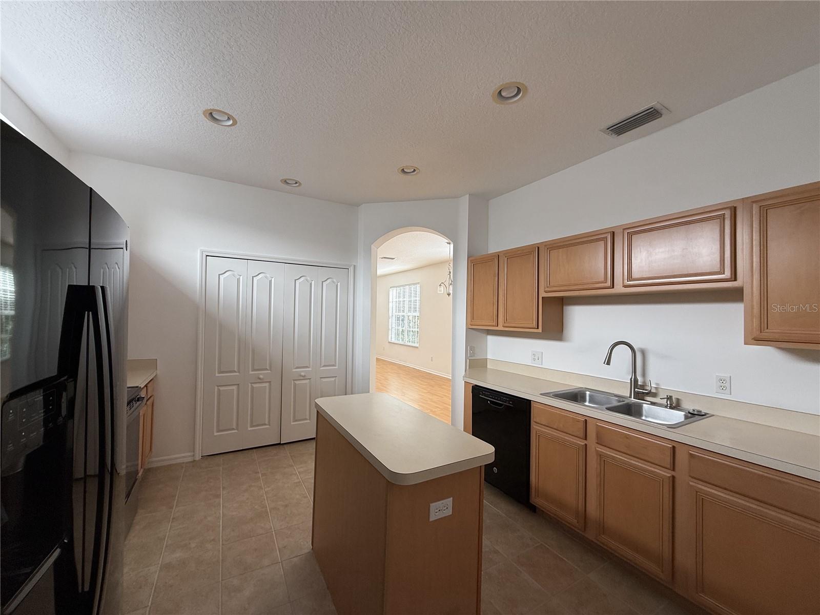 9003 SPRING GARDEN WAY — photo 11