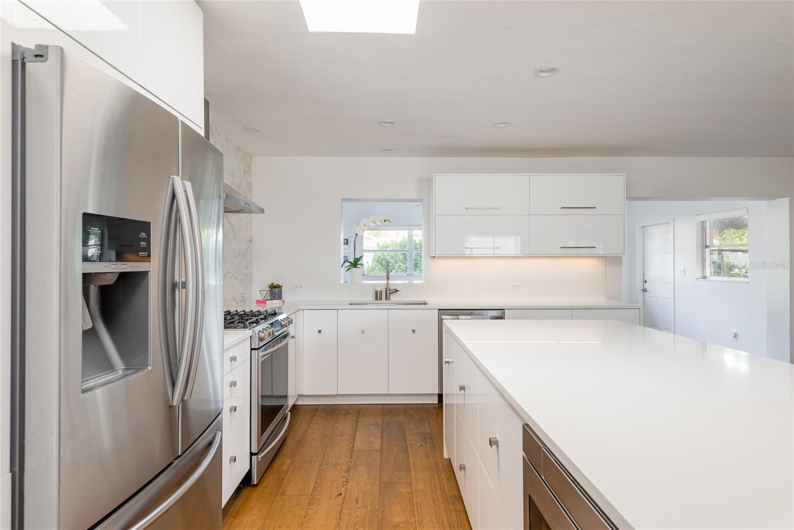 4831 W BAY COURT AVE — photo 5