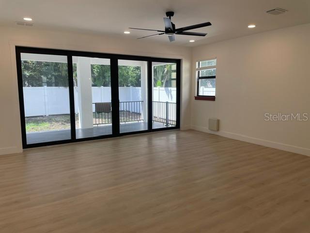 6315 S RICHARD AVE — photo 8