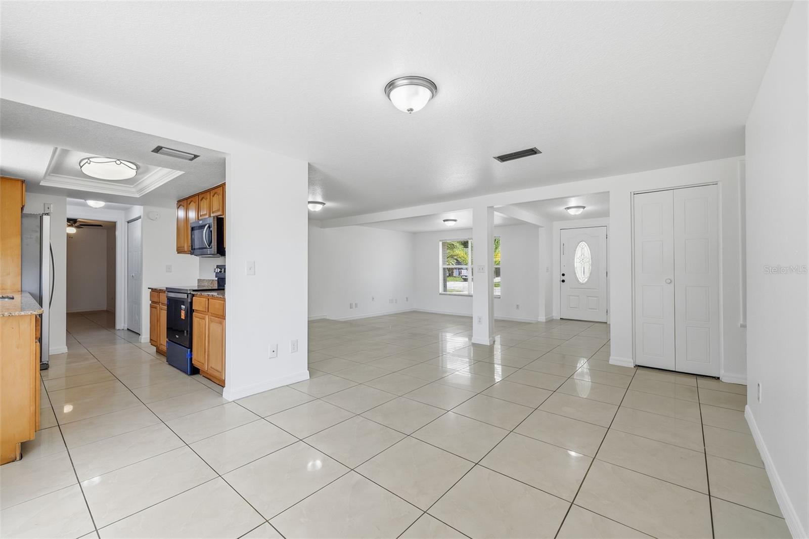 16506 FORESTLAKE DR — photo 11