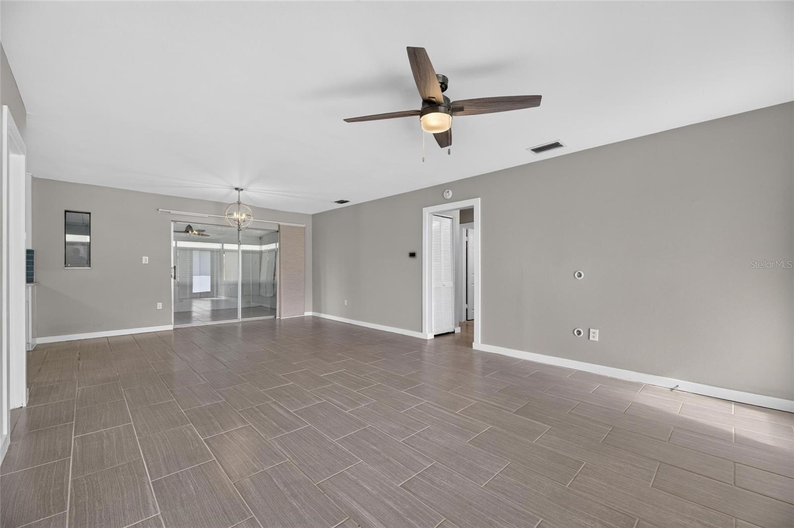 4511 S GAINES RD — photo 9
