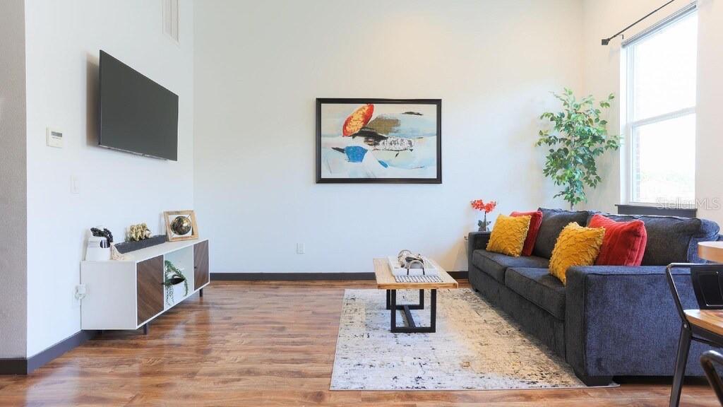 2004 N HOWARD AVE #202 — photo 7