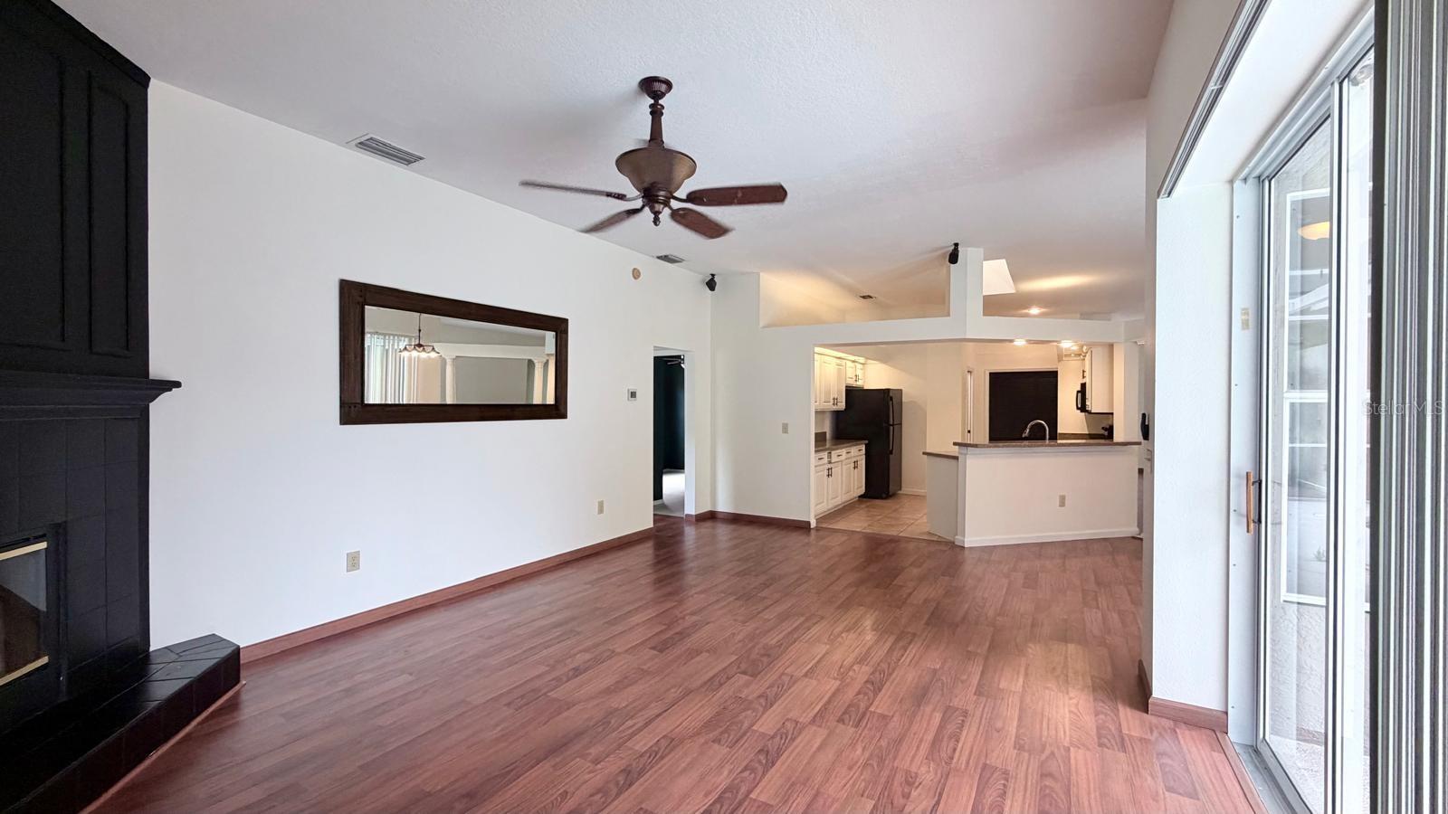 9639 FOX HEARST RD — photo 12