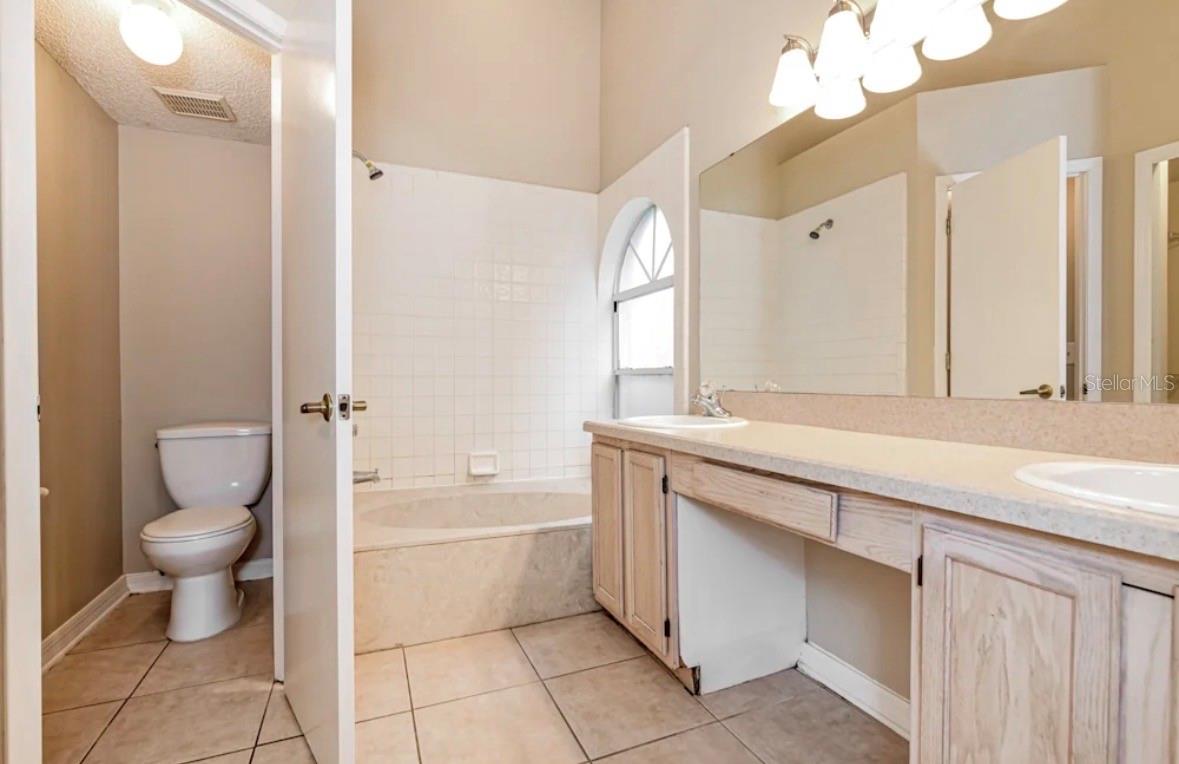12535 NEWFIELD DR — photo 8