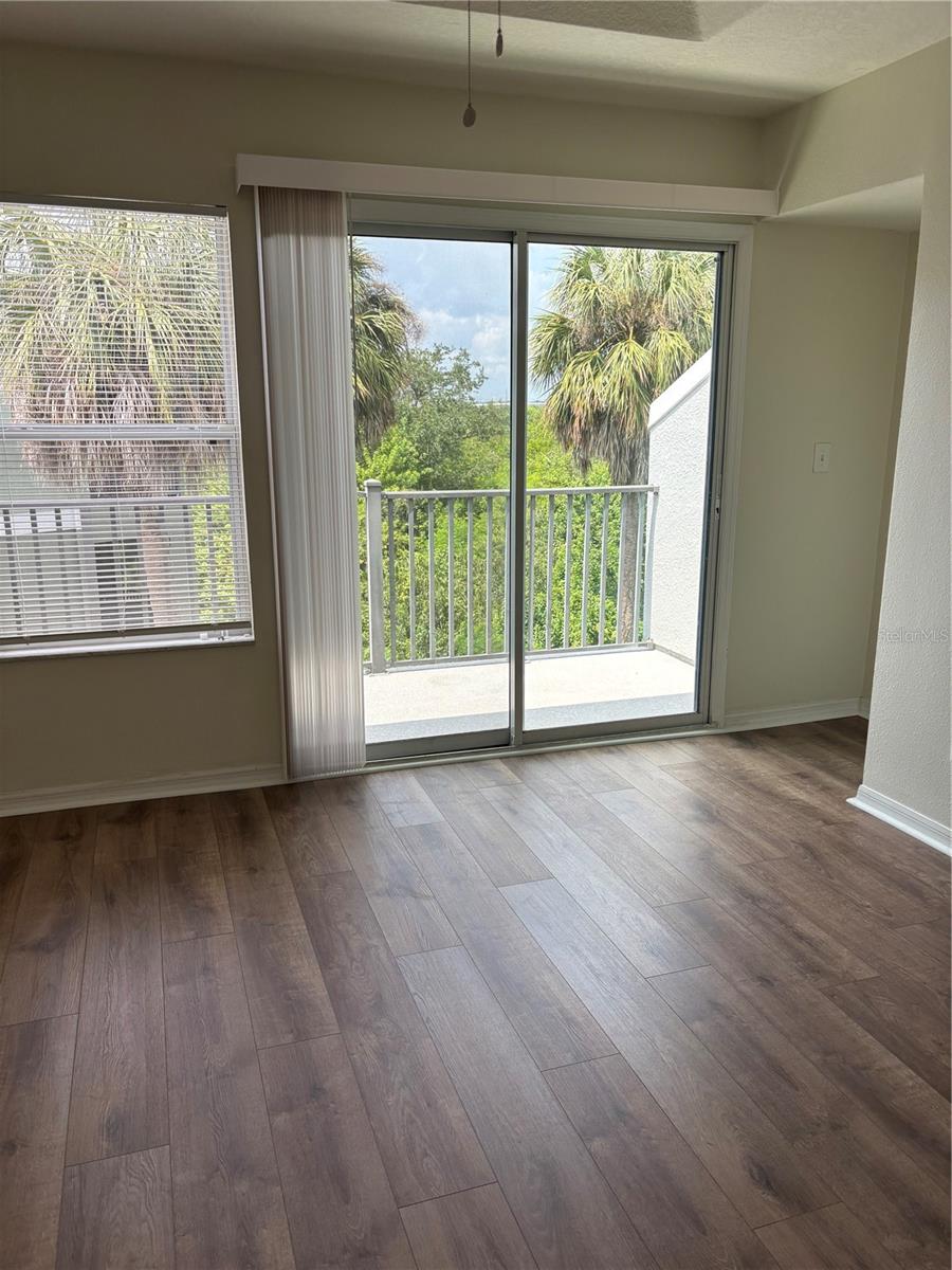 551 VINCINDA CREST WAY — photo 5