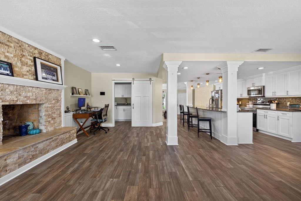 4710 W TRILBY AVE — photo 4