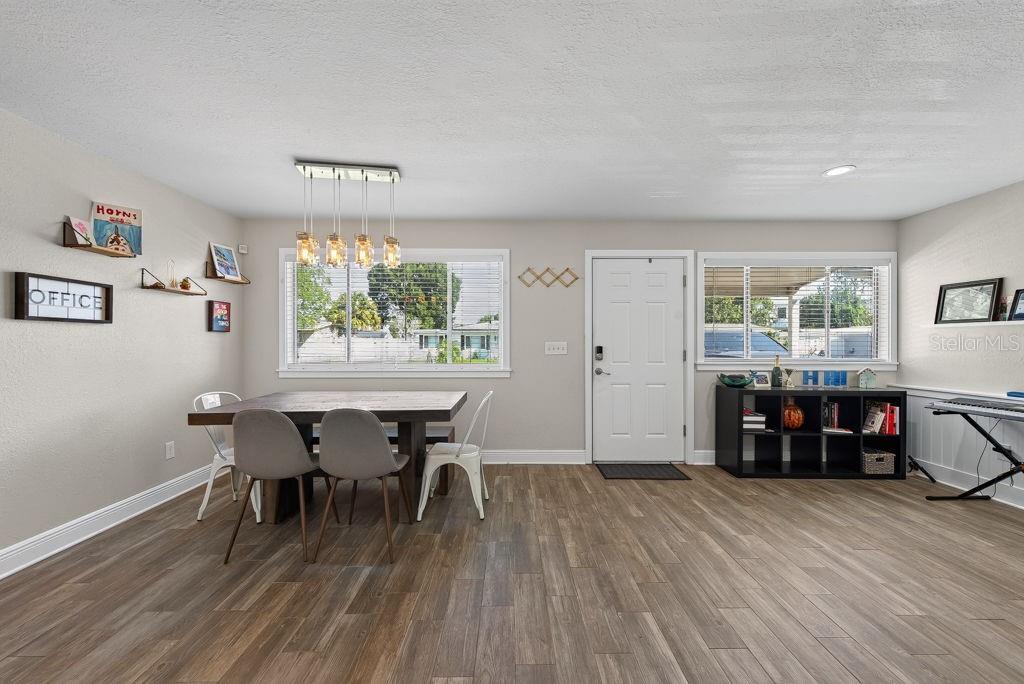 4710 W TRILBY AVE — photo 7