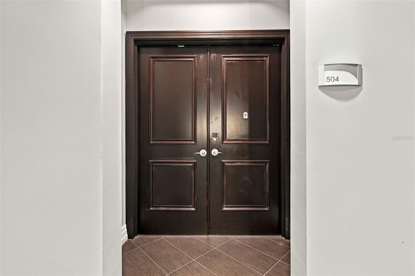 1209 E CUMBERLAND AVE #504 — photo 3