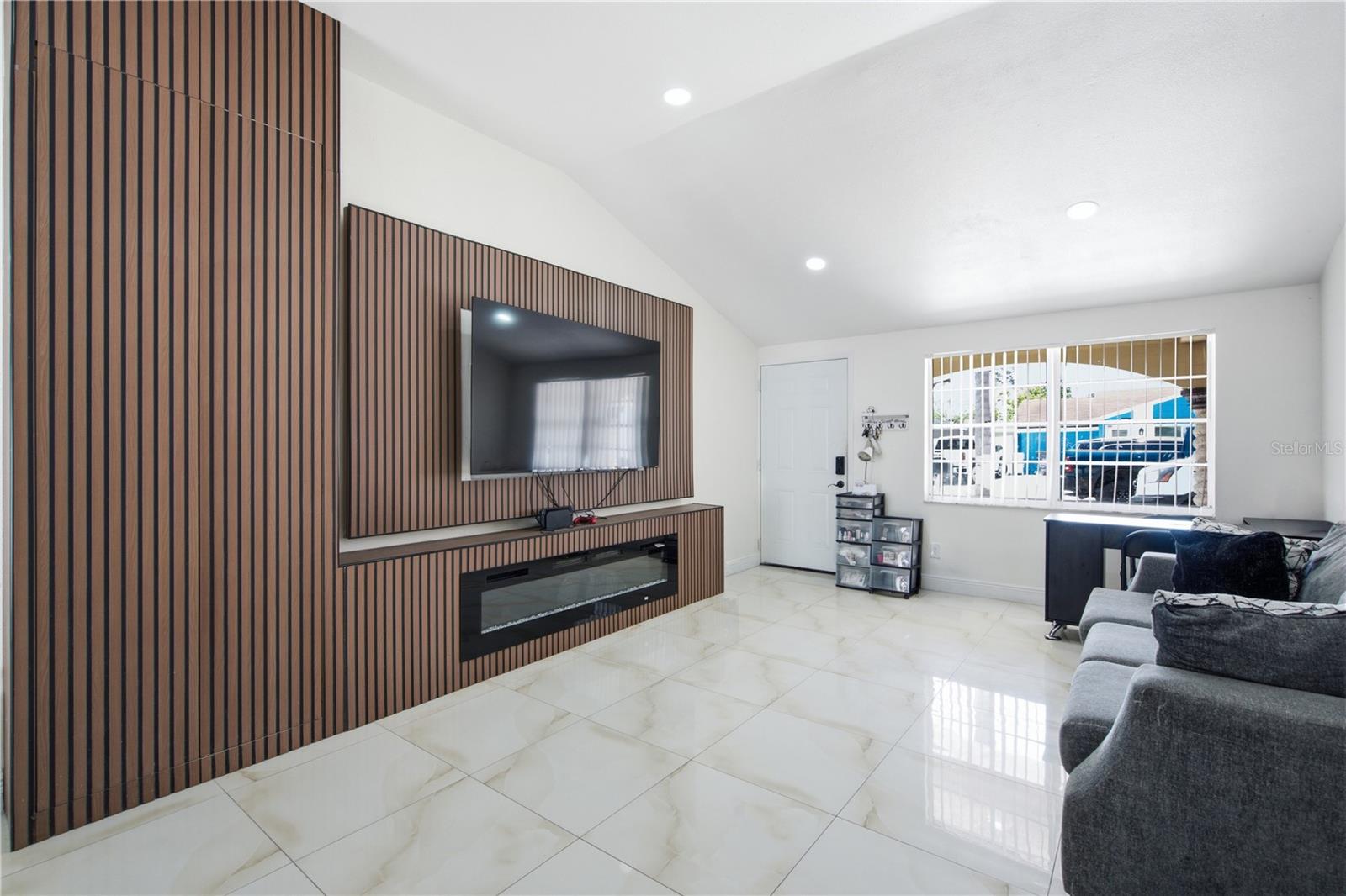 10311 ORCHARD HILLS CT — photo 2
