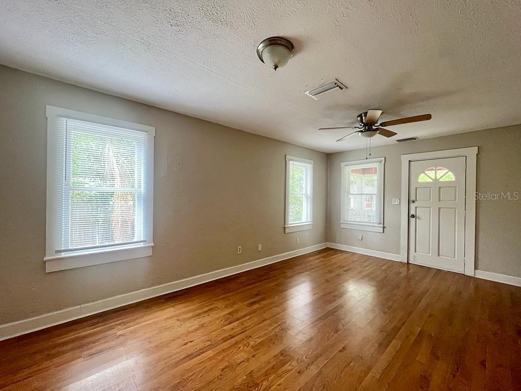 10106 N ARDEN AVE — photo 2