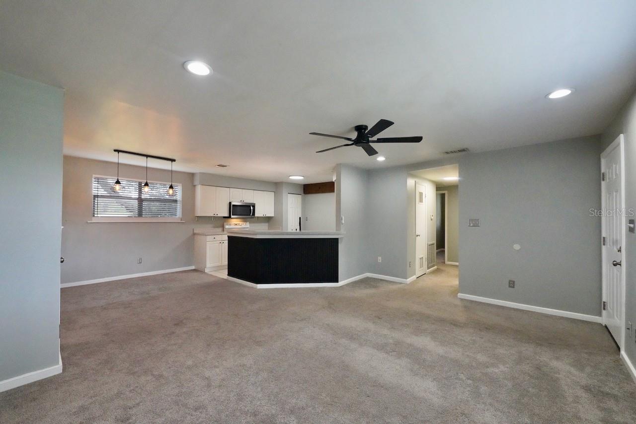10210 DAVIS RD — photo 4