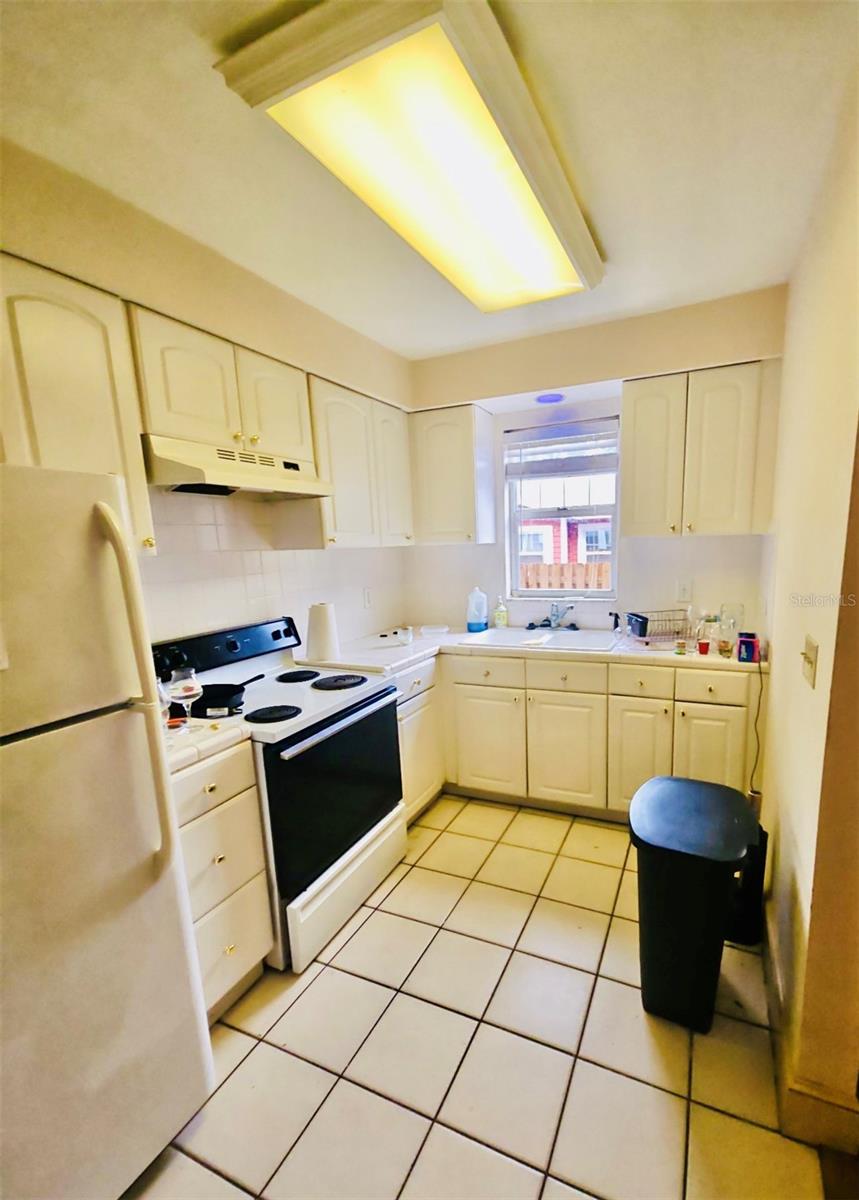 14 HAMILTON HEATH DR #B — photo 6
